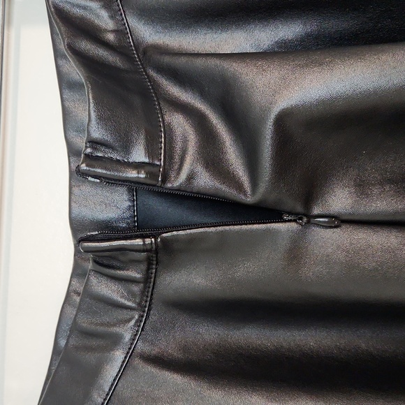 TRULUV Girls Vegan Leather Skirt, Size S ~ EUC - Picture 3 of 5